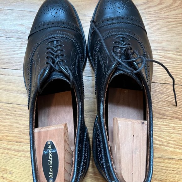 Allen Edmonds Strand Cap-toe Oxford Dress Shoe - Picture 7 of 12